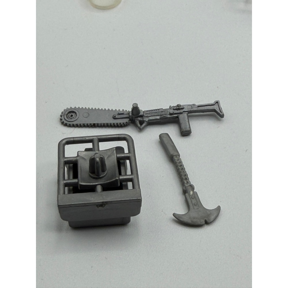 GI Joe 1985 Dreadnok Buzzer Original Accessory Lot Chainsaw Rifle Gas Can Axe - Picture 4 of 7